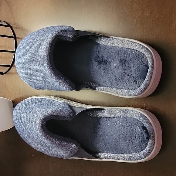 Dearfoam Womens EUC Blue Slippers Size 7-8 - Picture 2 of 4